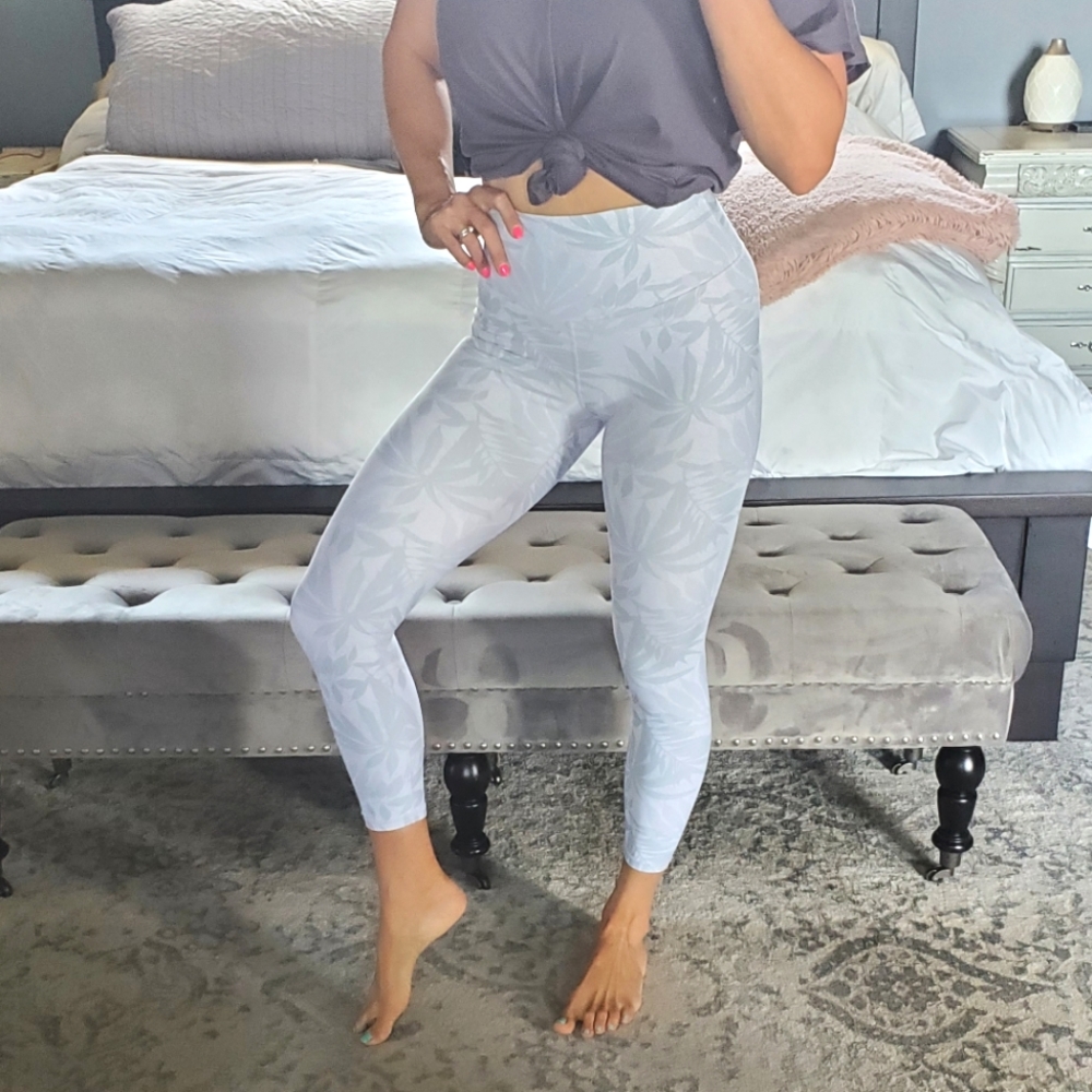 P'tula desaree white legging in tropical print